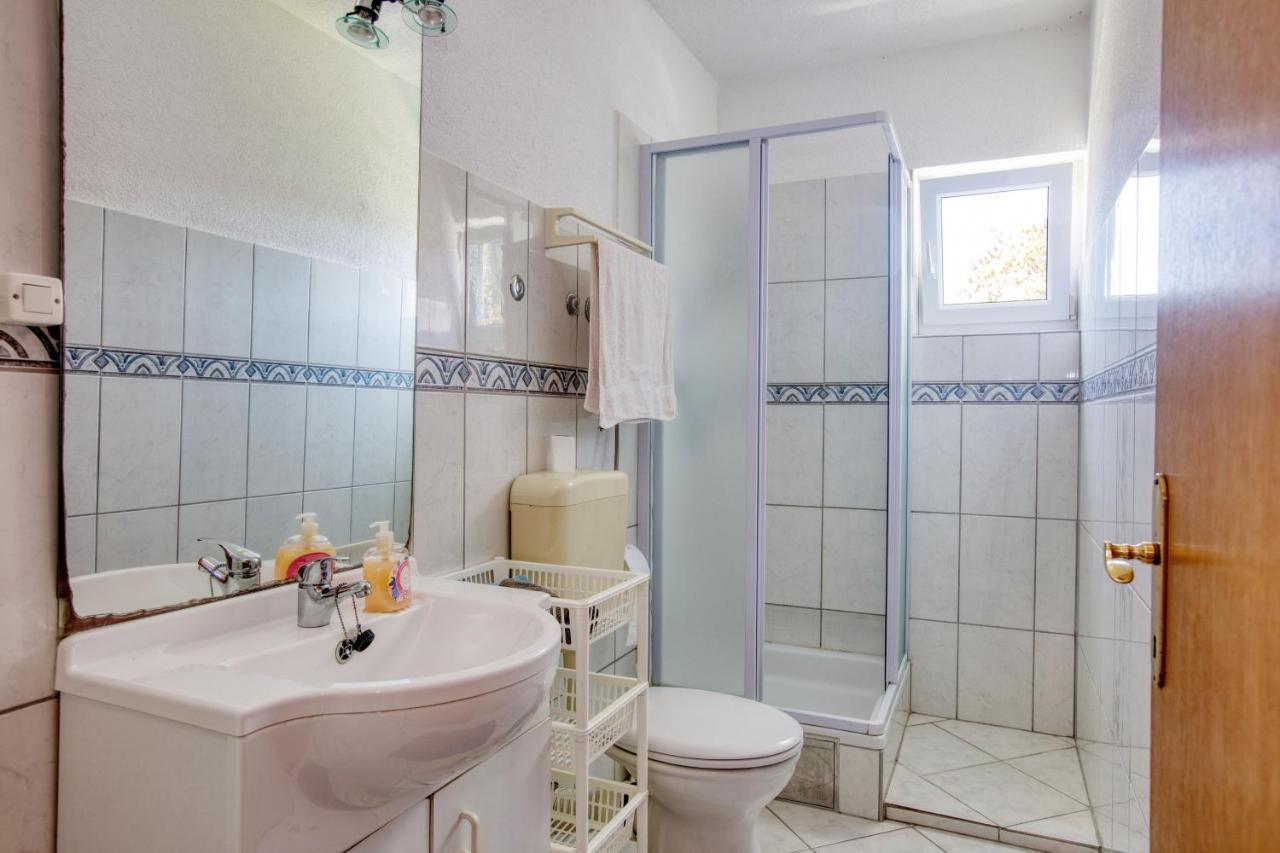 Apartments With A Parking Space Zablace, Sibenik - 4219 Luaran gambar