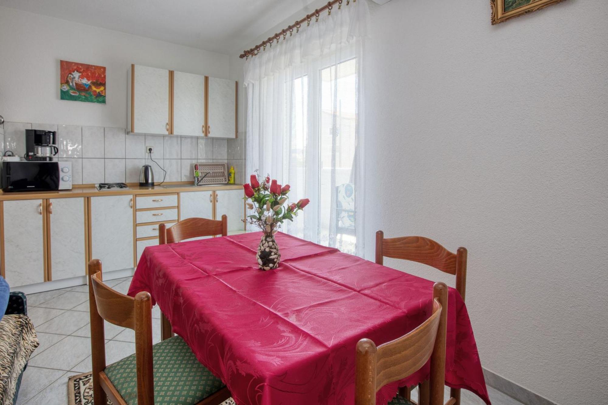 Apartments With A Parking Space Zablace, Sibenik - 4219 Bilik gambar